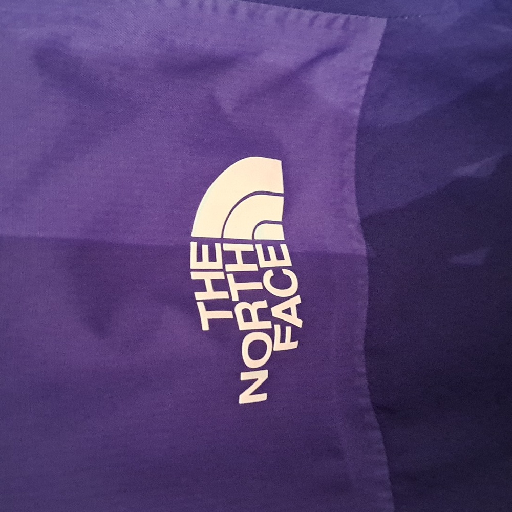 The North Face woman's size S classic two tone purple lightweight hooded jacket - Picture 2 of 5